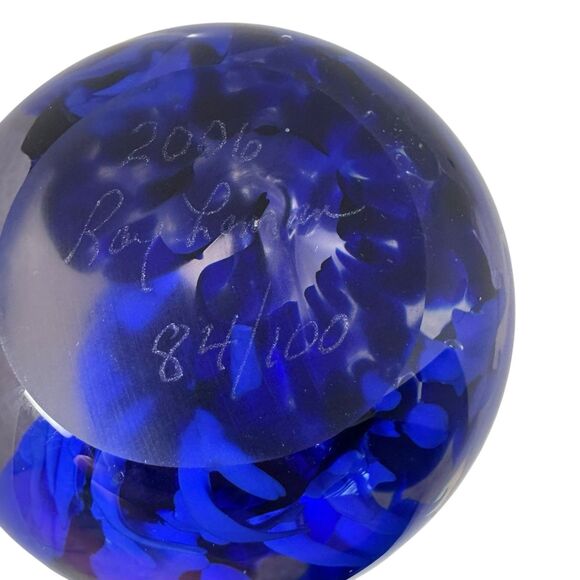 Cobalt Blue Striped Swirl Gold Flaked Glass Paperweight Bubbles - Artist Signed - Picture 12 of 14